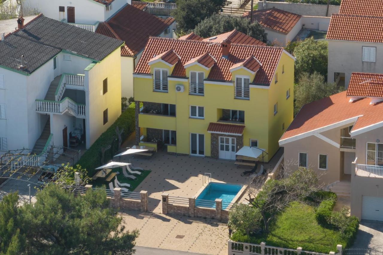 Apartments Oliva Врси Экстерьер фото