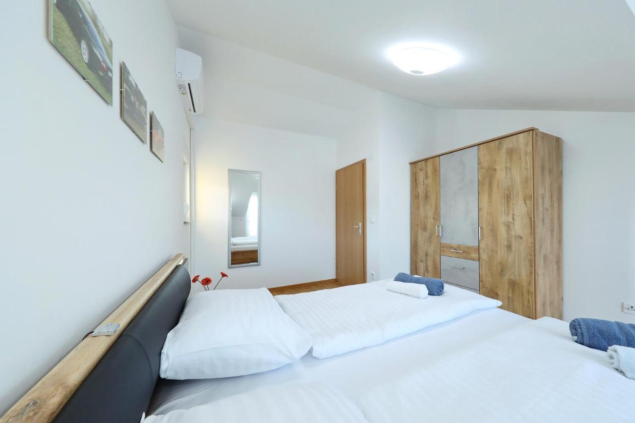 Apartments Oliva Врси Экстерьер фото