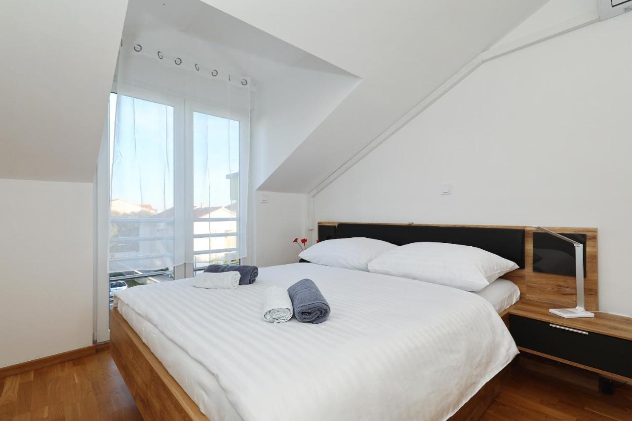 Apartments Oliva Врси Экстерьер фото