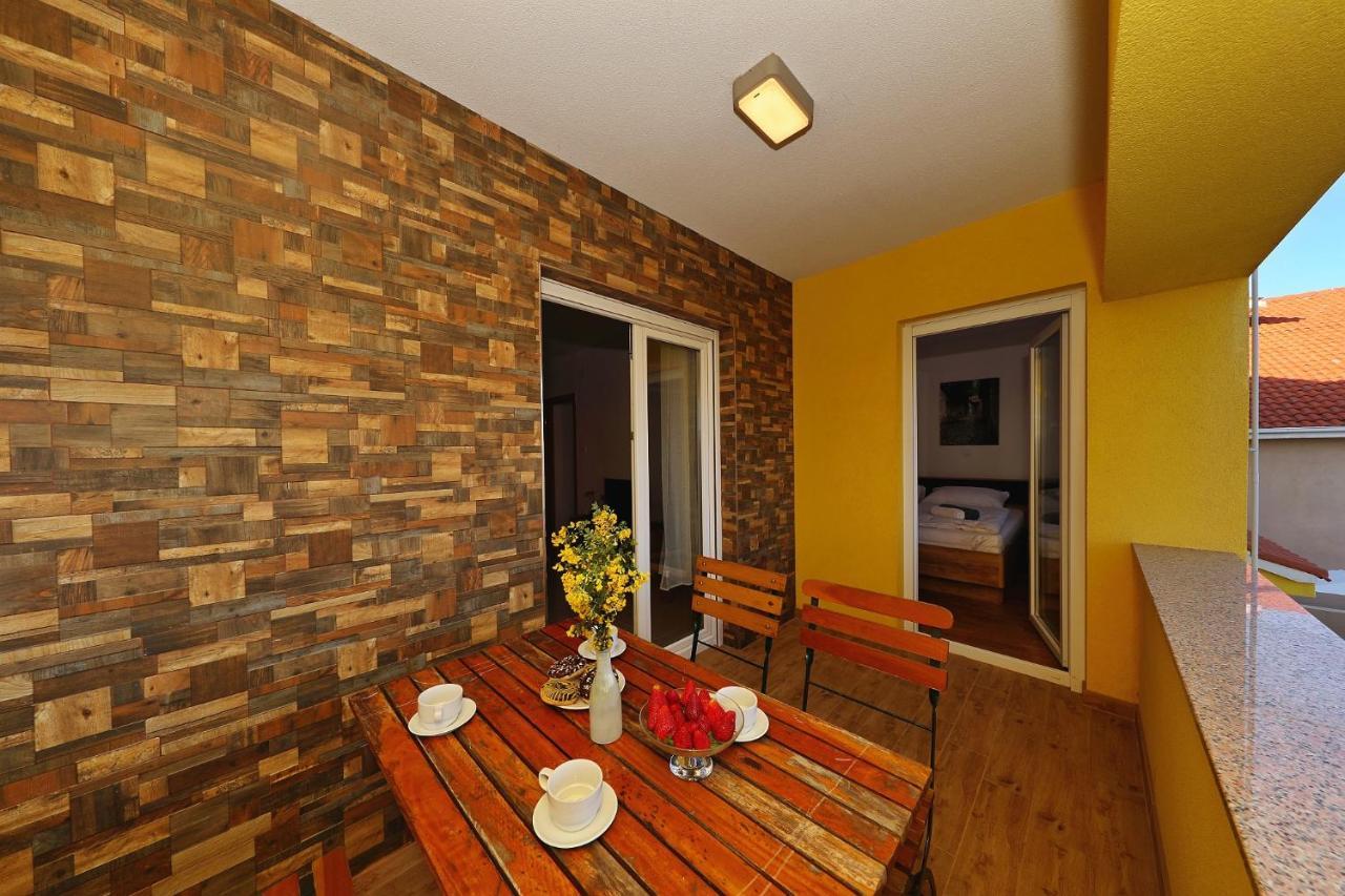 Apartments Oliva Врси Экстерьер фото