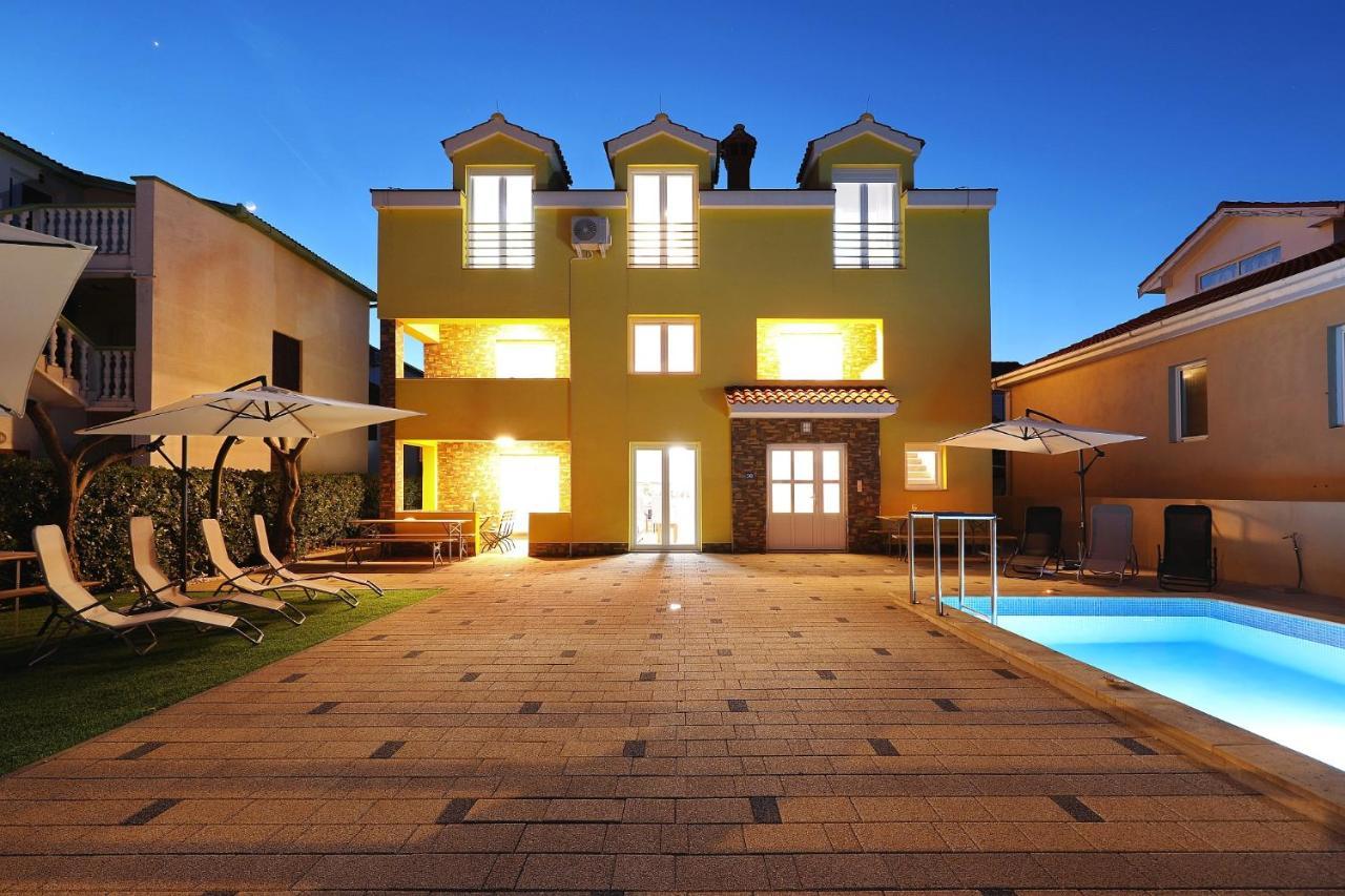 Apartments Oliva Врси Экстерьер фото