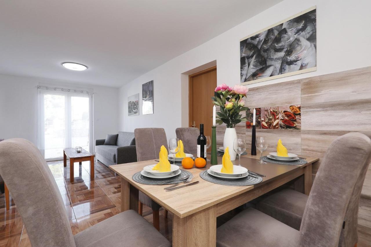 Apartments Oliva Врси Экстерьер фото