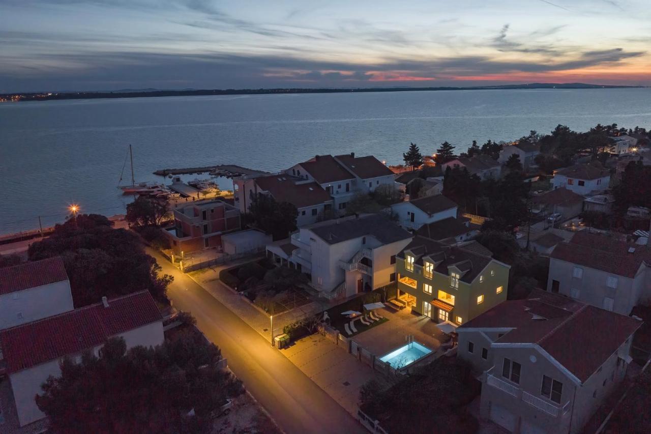 Apartments Oliva Врси Экстерьер фото