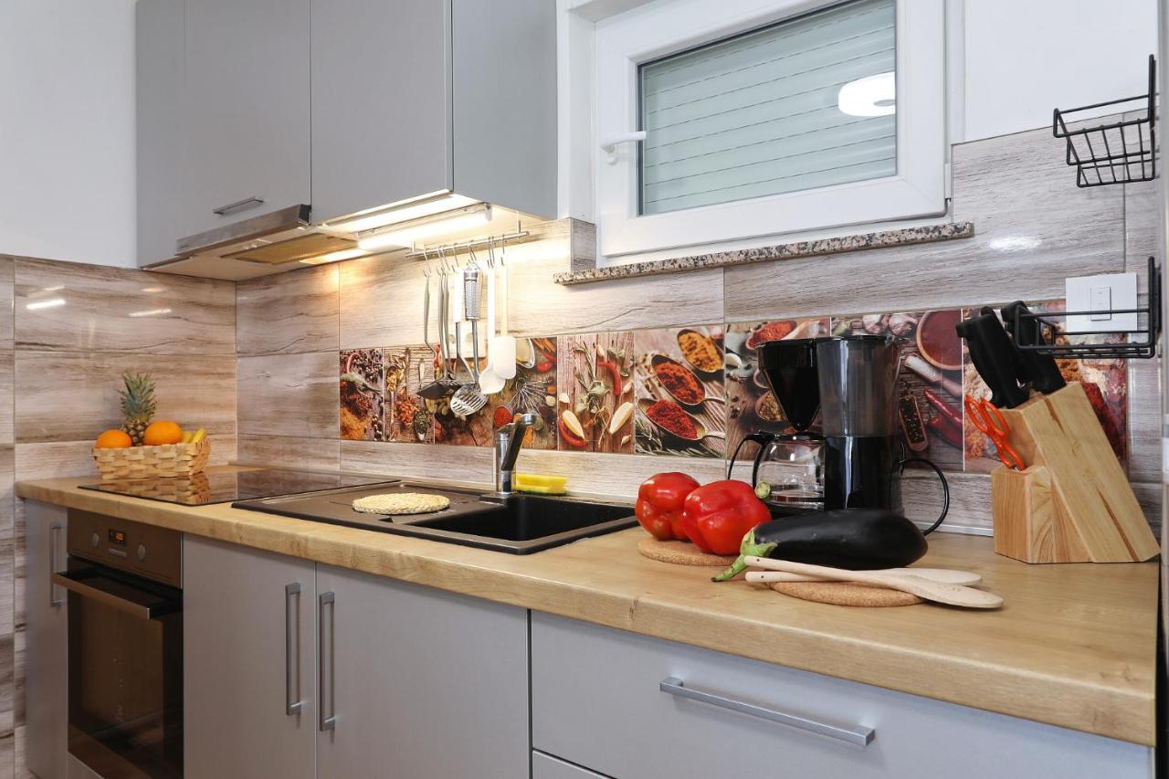 Apartments Oliva Врси Экстерьер фото