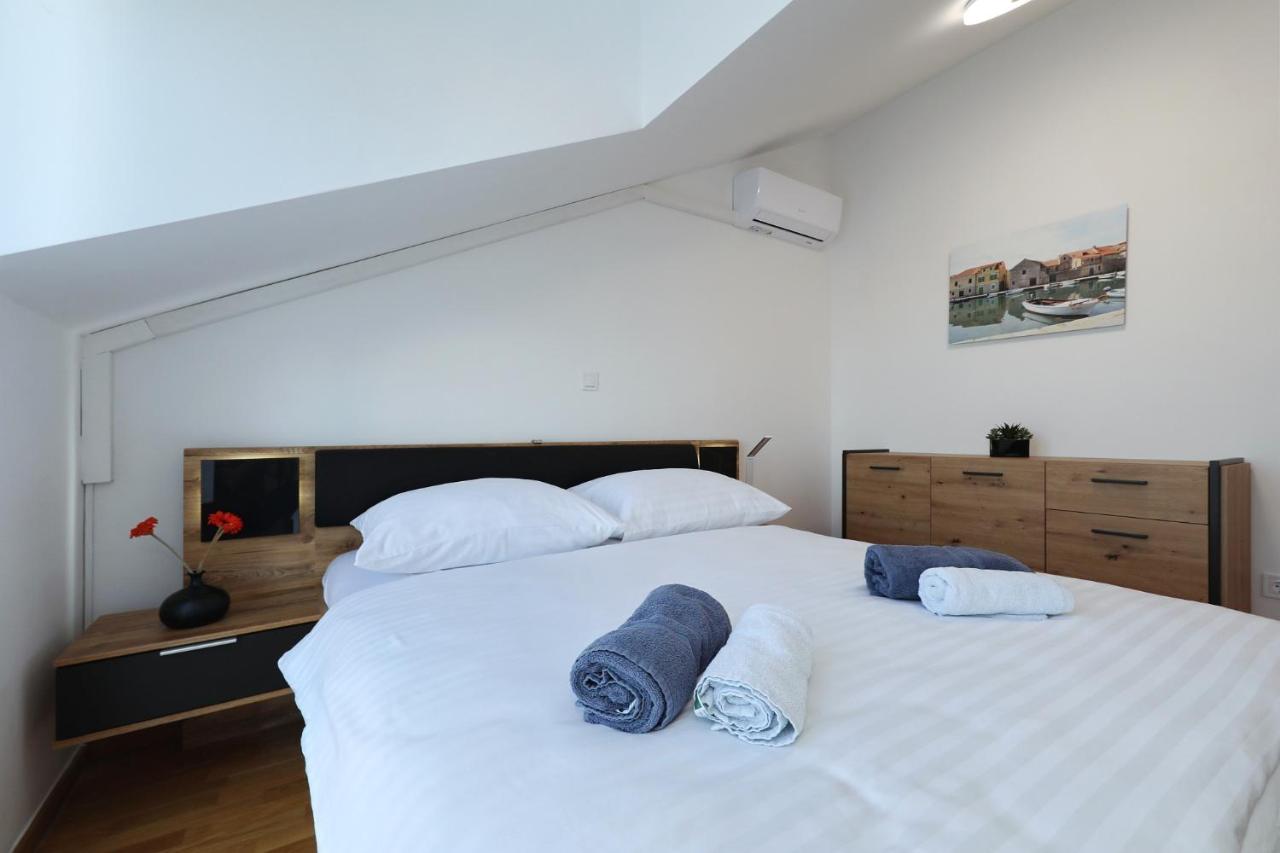 Apartments Oliva Врси Экстерьер фото
